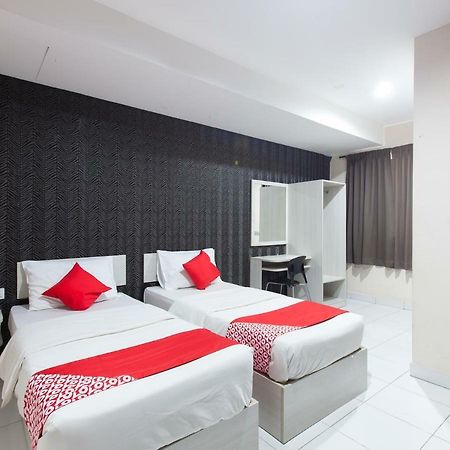 Super Oyo 1163 Hotel Pulai Ipoh Exteriör bild
