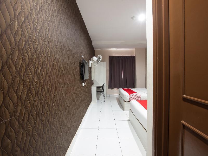 Super Oyo 1163 Hotel Pulai Ipoh Exteriör bild